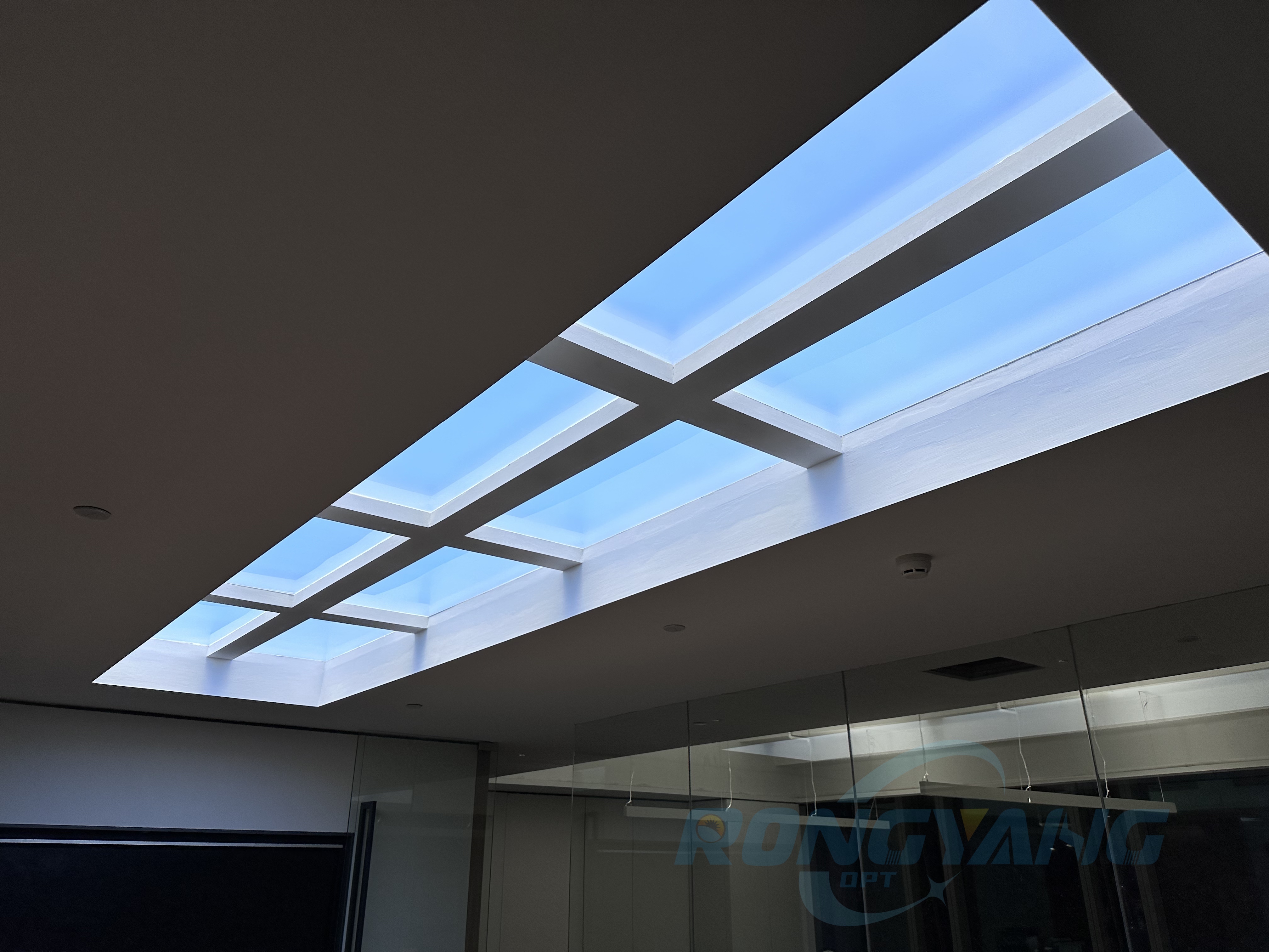 最新の企業ブログについて Artificial Skylights for Office Break Rooms