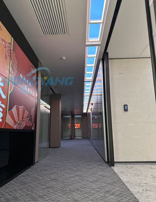 購入 サーカディアンリズム照明を組み込んだ、ワークスペースや公共の建物に適した偽のスカイライトパネル オンライン製造